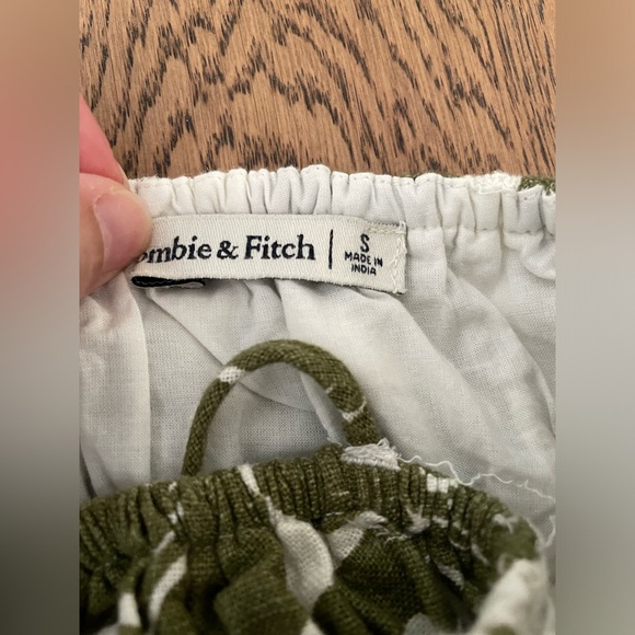 Linen-Blend Ruched Top - Picture 5 of 5